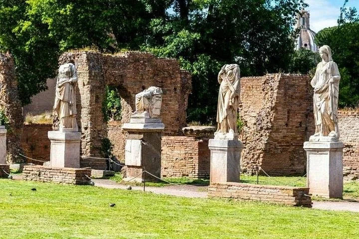 Statues in the House of the Vestals courtyard